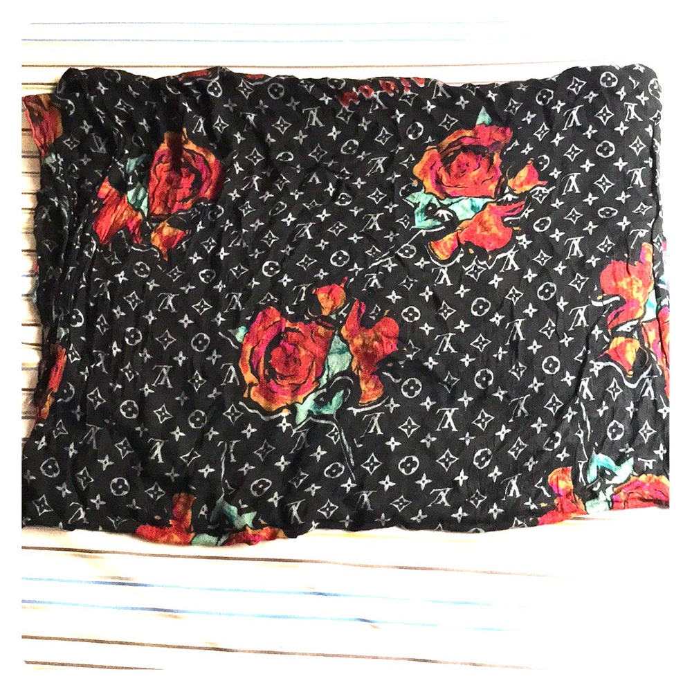 Louis Vuitton scarf